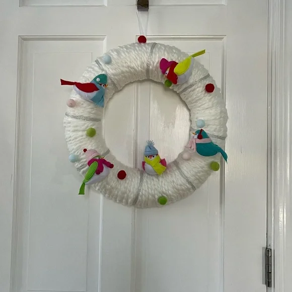 Target Winter Birds White Yarn Wreath - Picture 2 of 5